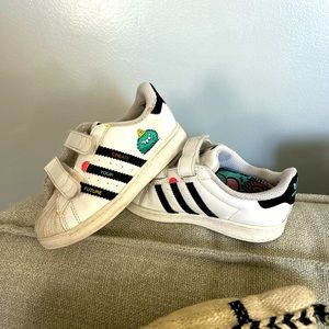 Kids shoes used size US 9